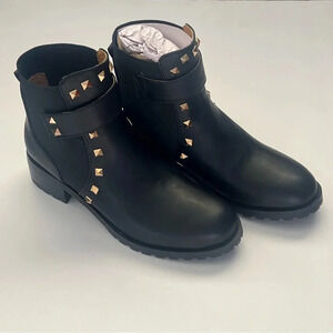 Belle&Bloom Genuine Leather City Lights Leather Ankle Studded Ankle Boot 7M